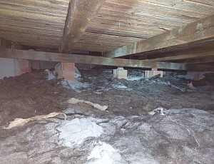 Izolace řadového rodinného domu s pultovou střechou